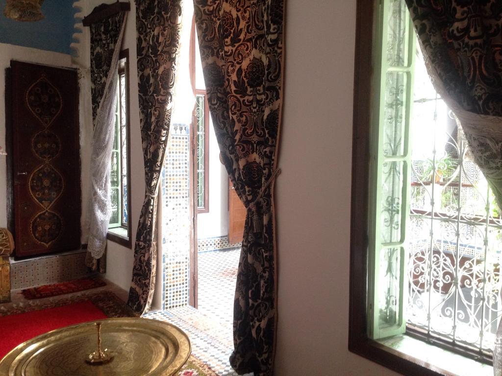 Hotel Riad Dalia Тетуан Екстер'єр фото