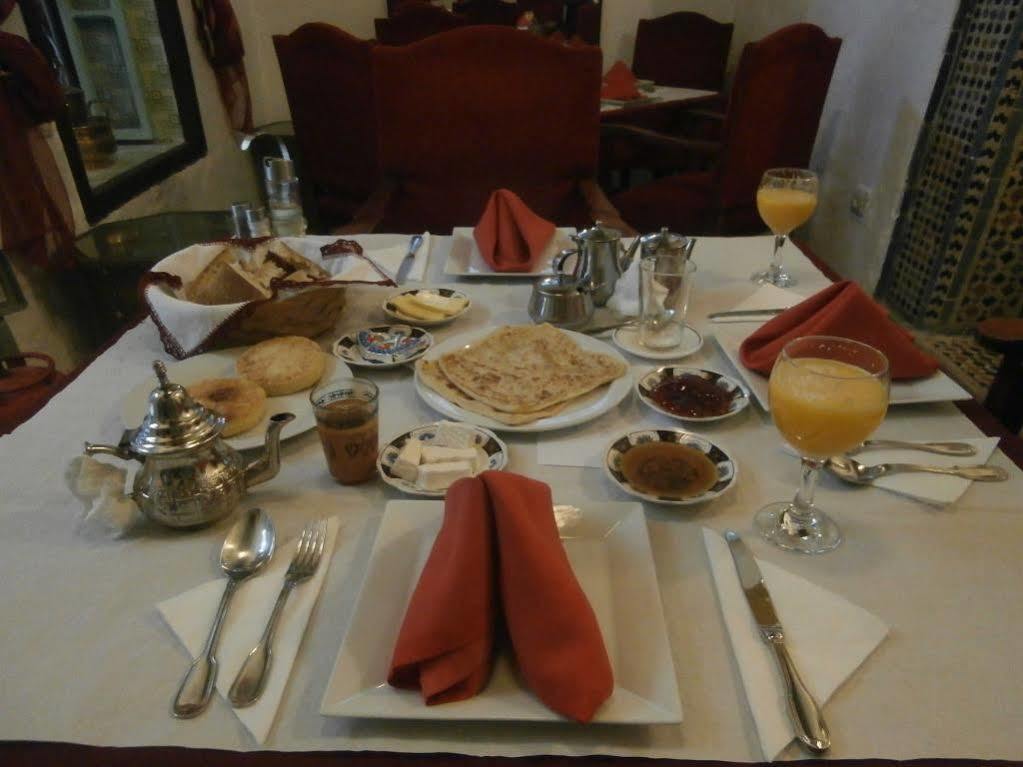 Hotel Riad Dalia Тетуан Екстер'єр фото
